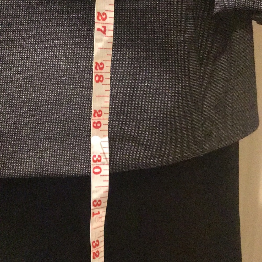 💕Host Pick💕⬇️NWOT Grey 3 Season  Grey/Blk blazer - Picture 3 of 6